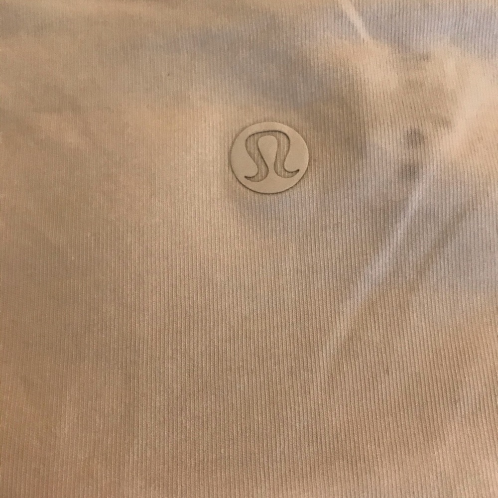 🍋 EUC lululemon hi/low white sleeveless top - Picture 3 of 4